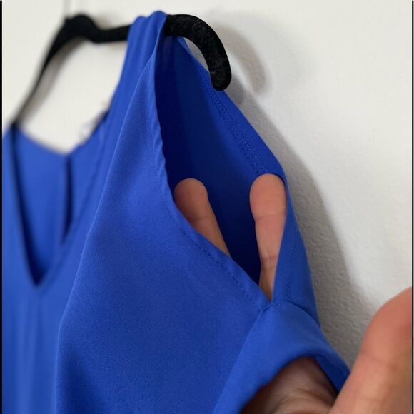Lush Royal Blue V-neck Cold Shoulder Dolman Sleeve Blouse, size S. - Picture 7 of 7
